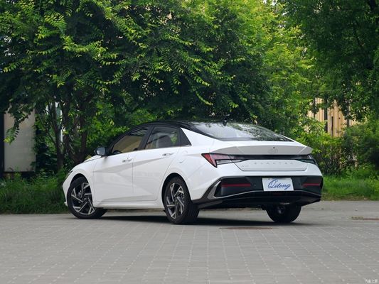 Automático Hyundai Elantra 2023 1.5L CVT Edición de primer nivel Disposición 1000-1600CC