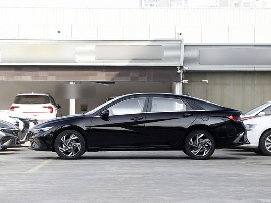 2023 Hyundai Elantra 1.5L CVT Edición de lujo Asientos de gasolina 5 Tipo de carrocería Cerrado