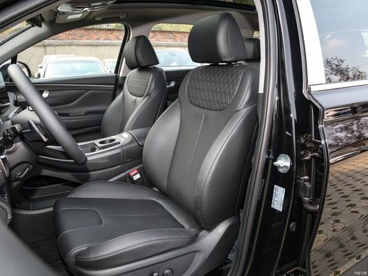 Dirección izquierda 2023 Hyundai Santafe Traveler 380t Gdi 4WD Lux Htrac versión 6 asientos