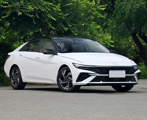 2023 Hyundai Elantra 1.5L CVT Limousine Dirección izquierda y suspensión independiente Mcpherson