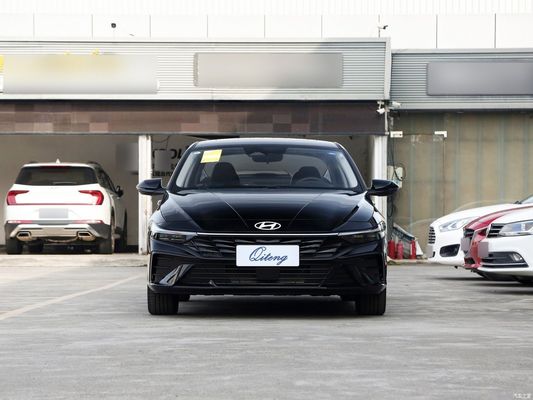 Hyundai Elantra 2023 1.5L CVT Edición Lux Vehículo de gasolina y cilindrada 1000-1600CC