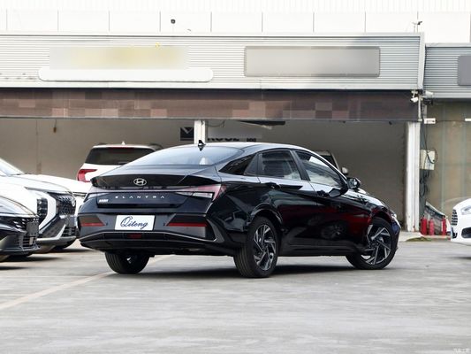 Hyundai Elantra 2023 1.5L CVT Edición Lux Vehículo de gasolina y cilindrada 1000-1600CC