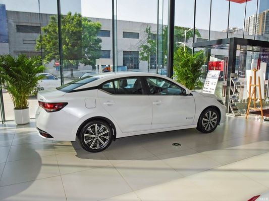 2023 Plus Nissan Sylphy Epower Vehículo eléctrico con 5 asientos y 4652*1815*1445 Tamaño