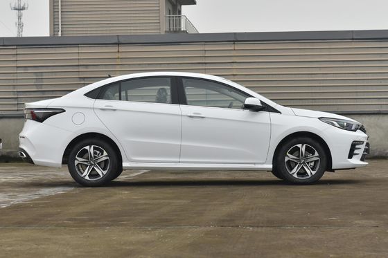 2021 Chery Arrizo 5 Plus Little Ai 1.5L CVT Disfruta más Tipo de carrocería cerrado Coche compacto