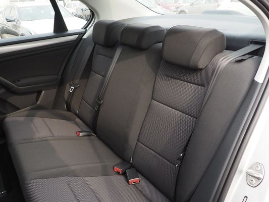 2019 VW Bora Legend Auto Fashion Coches de gasolina 4562x1793x1468 con tipo de energía gasolina