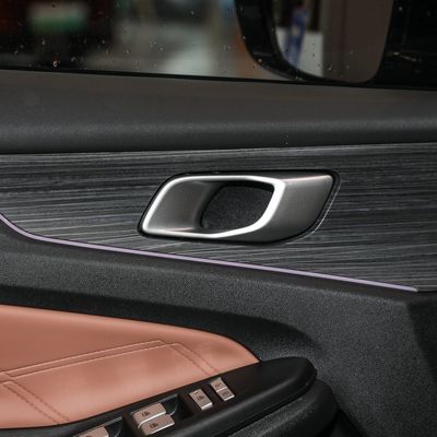 2023 Changan Qiyuan Q05 60 PRO Coche híbrido enchufable con tipo de carrocería cerrado y materiales