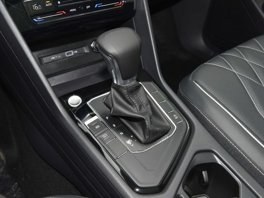 VW Volkswagen Tiguan L 2023 Rediseñado 330tsi 2WD Versión Zhixiang FWD Conducción con gasolina