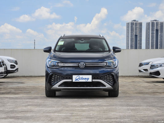 ID6 Long Endurance Version Lite PRO SUV con color exterior azul y dirección izquierda
