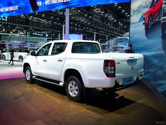 2023 L200 2.3t Diesel Pickup Truck Dirección izquierda 5225*1815*1780 para las necesidades del cliente