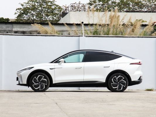 Rising Auto R7 Screen Master PRO 2023 Vehículo eléctrico EV con 5 asientos y largo alcance