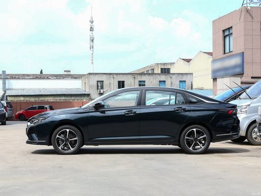 Aeolus Yixuan Max 1.5L versión de lujo 2024 asientos de gasolina 5 servicio postventa