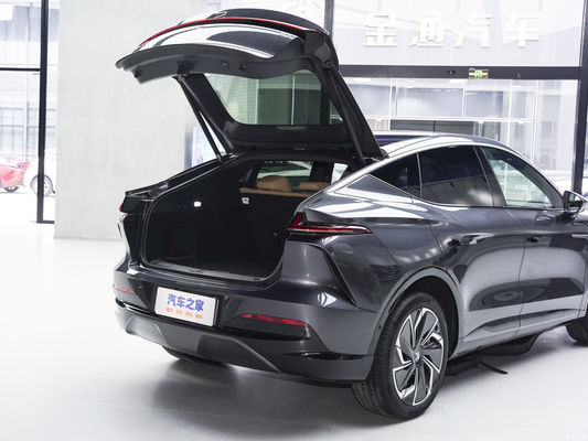 Rising Auto R7 2023 RWD Screen Master Vehículo eléctrico con energía eléctrica pura