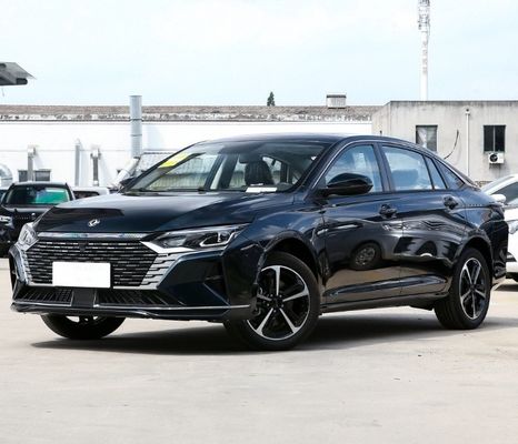 Gasolina Aeolus Yixuan Max 2024 Edición de lujo Limousine con características y diseño de lujo