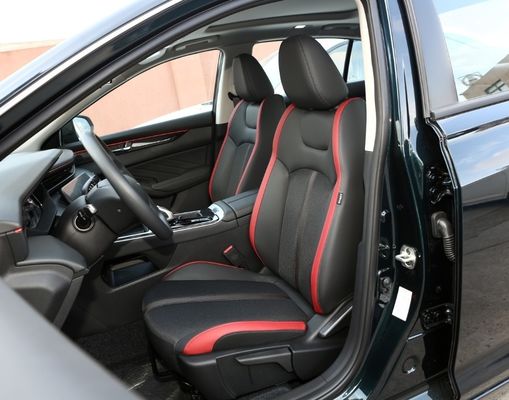 Gasolina Aeolus Yixuan Max 2024 Edición de lujo Limousine con características y diseño de lujo