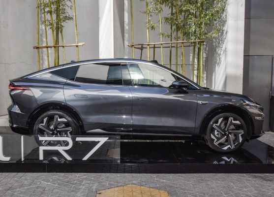 s Rising Auto R7 2023 versión insignia Máxima masa totalmente cargada 2755kg Coche eléctrico