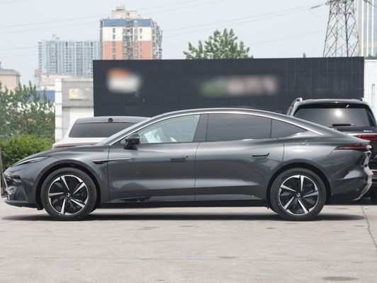 Versión PRO avanzada 2023 Coche eléctrico Rising Auto F7 Batería de litio ternario