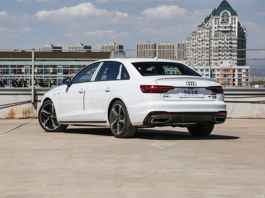 Tanque de aceite de 58L Velocidad máxima 230km/h Audi A4l 2023 40tfsi Quattro Versión dinámica de lujo