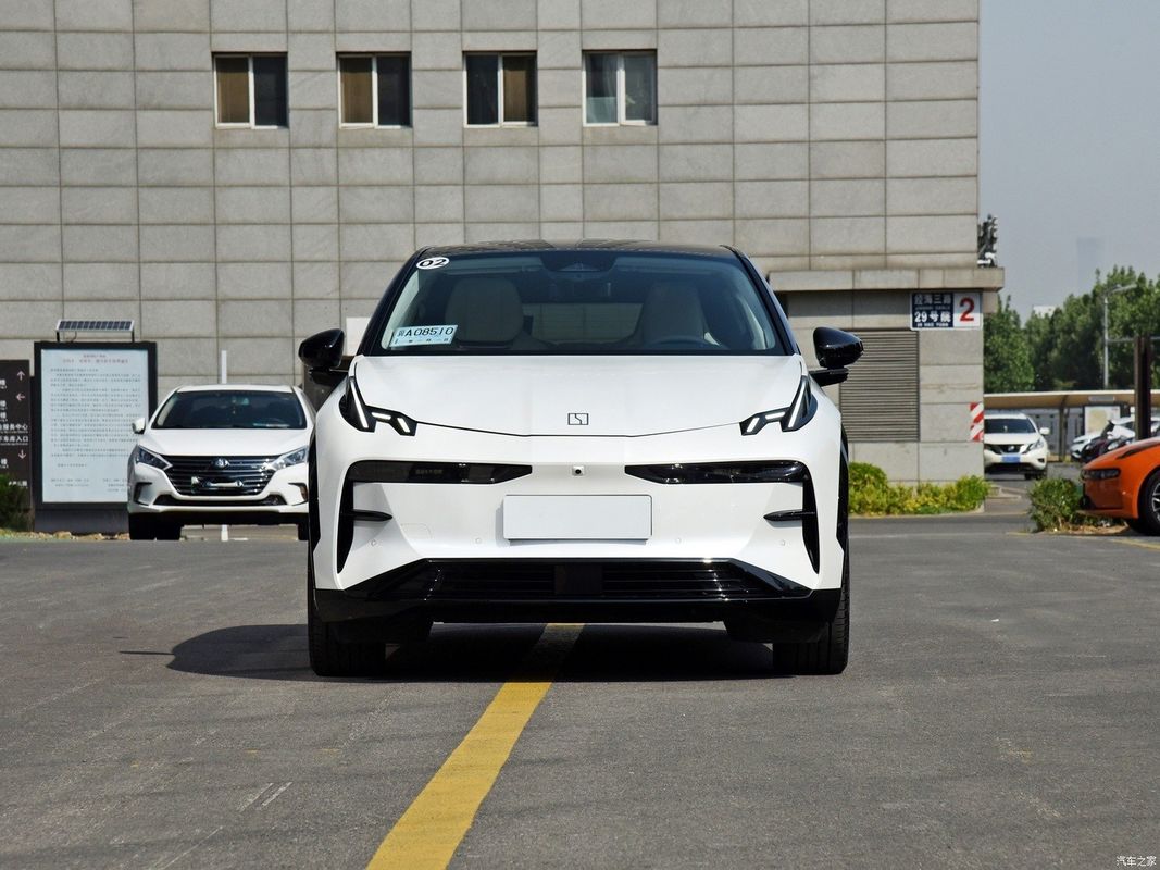 2024 Zeekr X You Edición 4WD 4 asientos SUV Energía Coche con sistema de frenado electromagnético