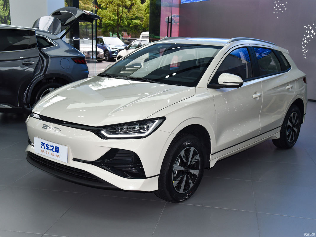 Vehículos eléctricos 2024 Byd E2 Lux Edición Blanco con brazo trasero de luz de torsión Suspensión trasera