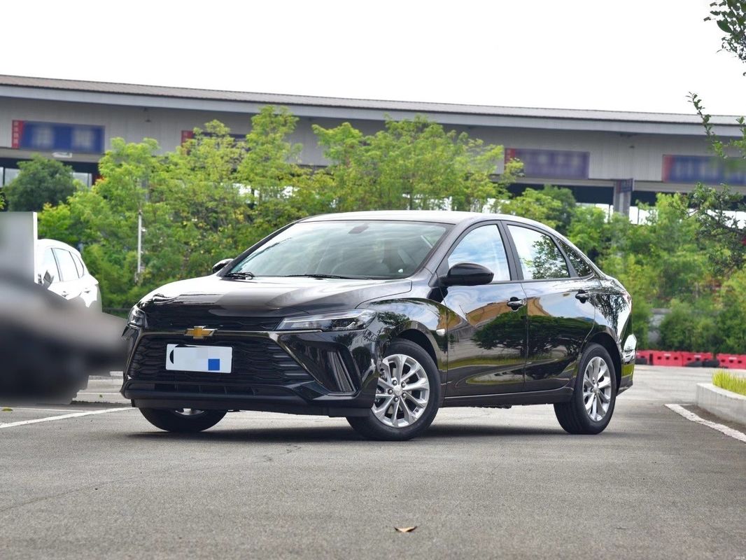2023 Chevrolet Monza 1.3t Mild Hybrid Automático Premier Edition Cuerpo cerrado Dirección izquierda
