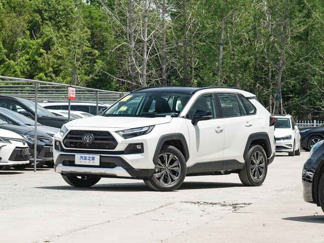 Solicitud personalizada 2023 Toyota RAV4 SUV 2.0L CVT 4WD Adventure Plus con 5 asientos
