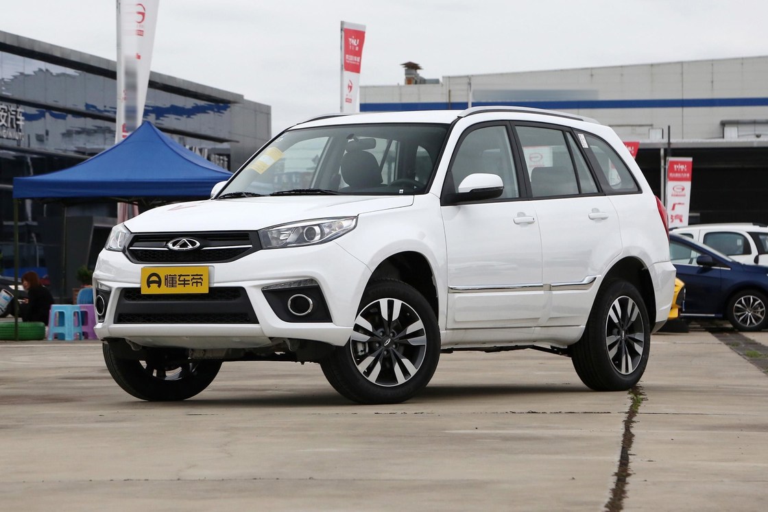 Suspensión delantera Forma Mcpherson SUV Tiggo 3 2022 Edición de Valor Clásico 1.5L Manual Deluxe
