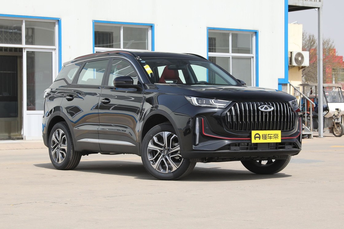 El 2023 Chery Tiggo7 Plus SUV FWD Drive y 1.6L 197 caballos de fuerza motor L4 para el mercado