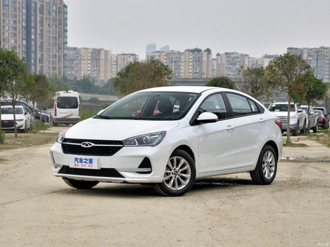 Chery Arrizo 5 CNG 1.6L Vehículo de gasolina para velocidad máxima 165km/h dentro de 4572*1825*1482