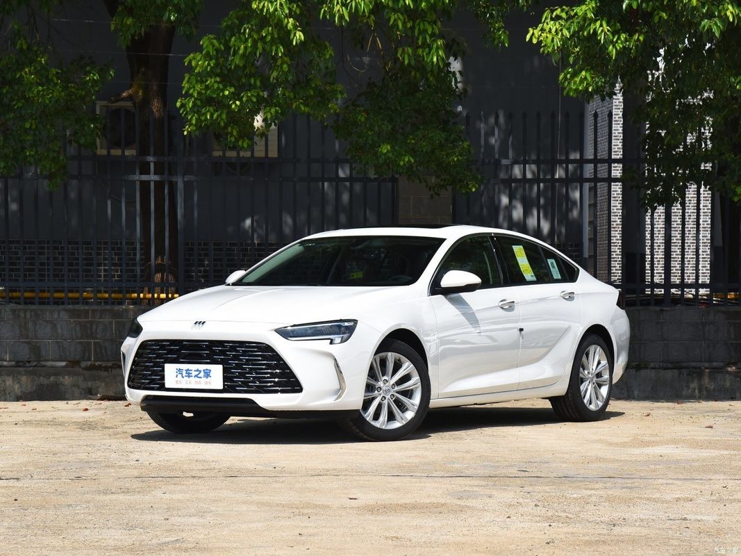 Dirección izquierda Tipo 2024 Buick Regal 2.0t Automóvil Regal Turbo 28t Edición Indulgente