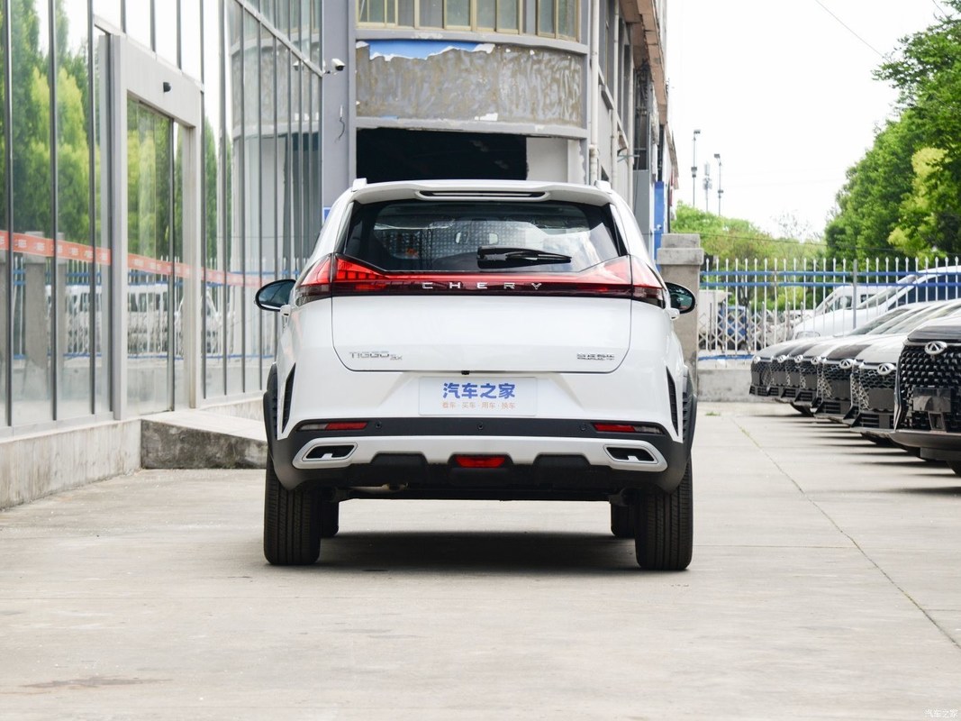 Chery Tiggo3X Plus 1.5L CVT Carro de gasolina perfecto para las necesidades de sus clientes