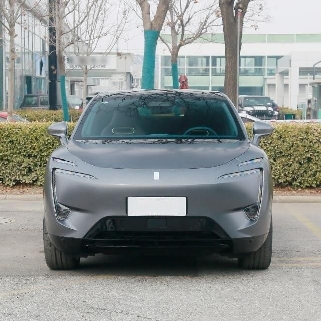 2022 Avatr 11 Ultra de largo alcance con doble motor versión de lujo de 4 asientos Multi-Link Suspensión independiente