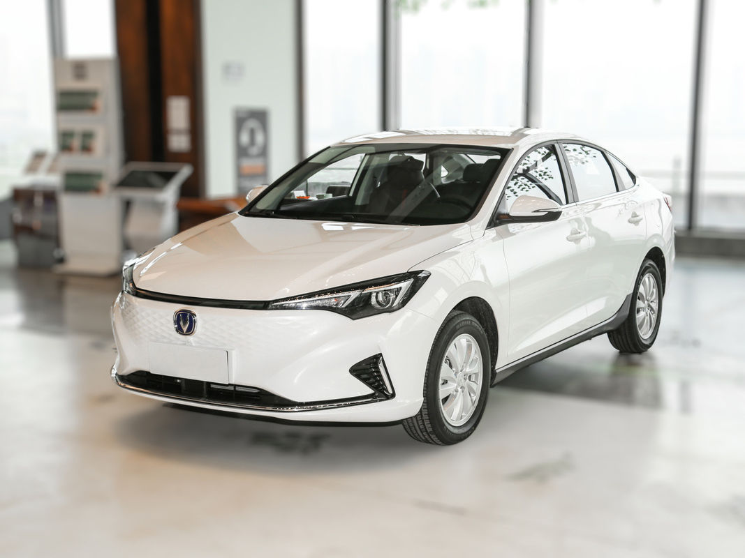Suspensión independiente Mcpherson y velocidad máxima de 145 km/h 2022 Changan Eado EV460 EV Car