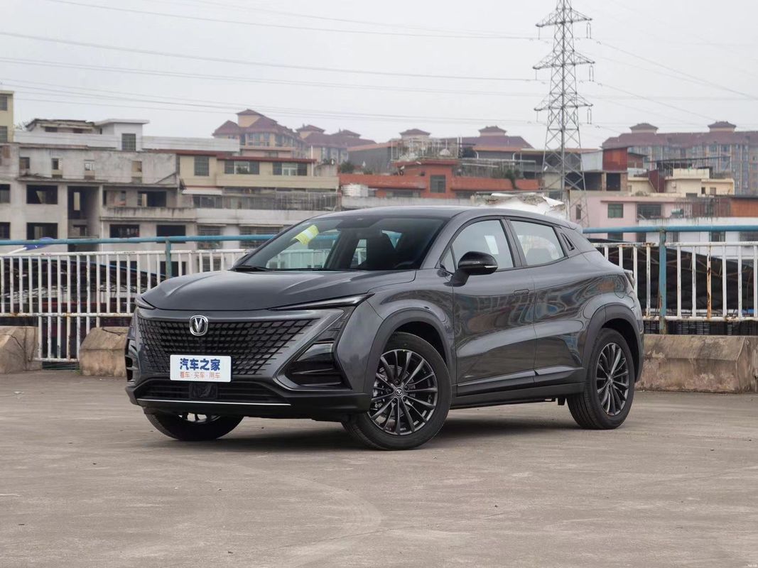 Changan Uni-T Gasolina 2023 1.5t Excelente tipo de coche con sistema de frenado electromagnético