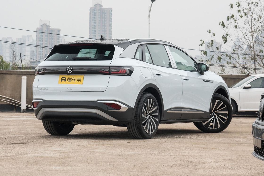 Volkswagen ID. 4 X 2023 Edición de largo alcance inteligente con tipo de carrocería cerrada