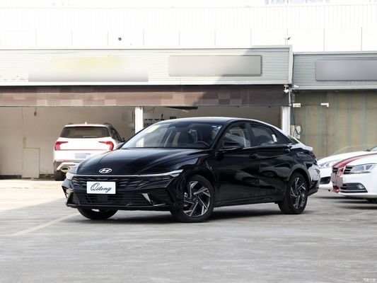 Hyundai Elantra 2023 1.5L CVT Edición Lux Vehículo de gasolina y cilindrada 1000-1600CC